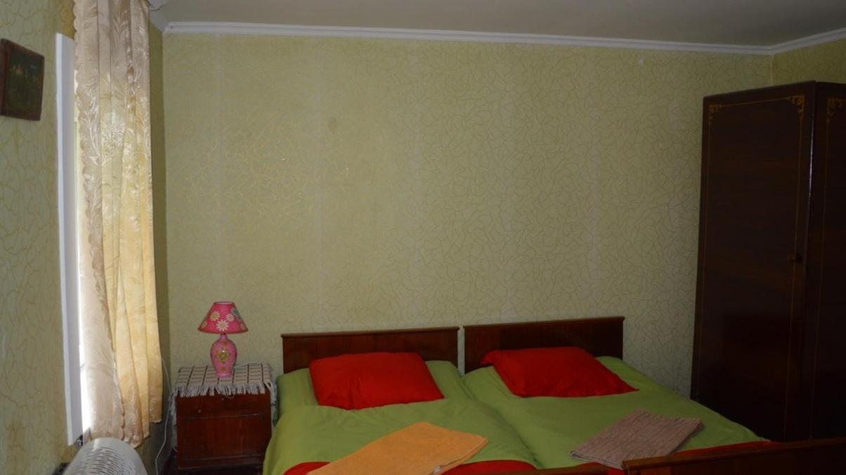 Guesthouse Gegi Kutaisi Exterior photo